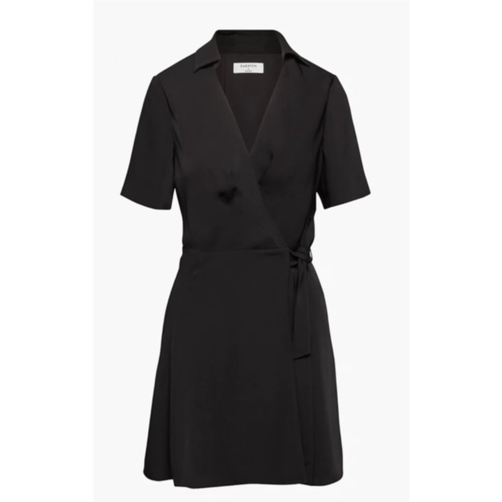 BRAND NEW Aritzia Babaton Amira Wrap Dress, Size: L
